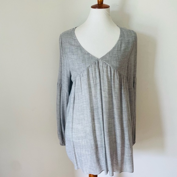 Sundance Gray Tunic Top - Picture 1 of 5